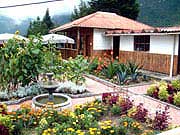 Pululahua_House_Fountain_Patio